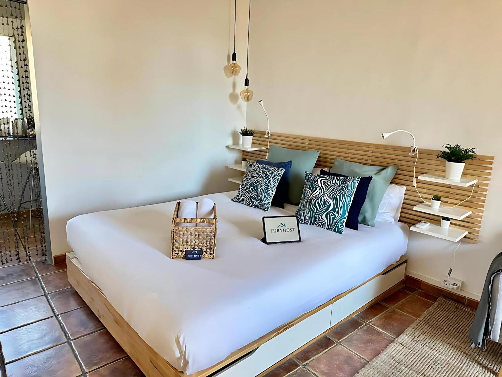Taulat Loft L Poblenou Beach L Self Check In L Terrace Penthouse บาร์เซโลนา ภายนอก รูปภาพ